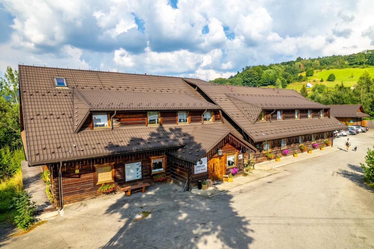 Czarna Owca Bed & Breakfast อิสเตบนา ภายนอก รูปภาพ
